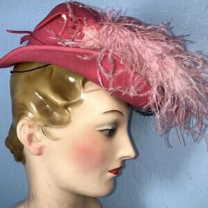 Vintage 1930’s 1940’s Pink Feather Veil Tilt Hat